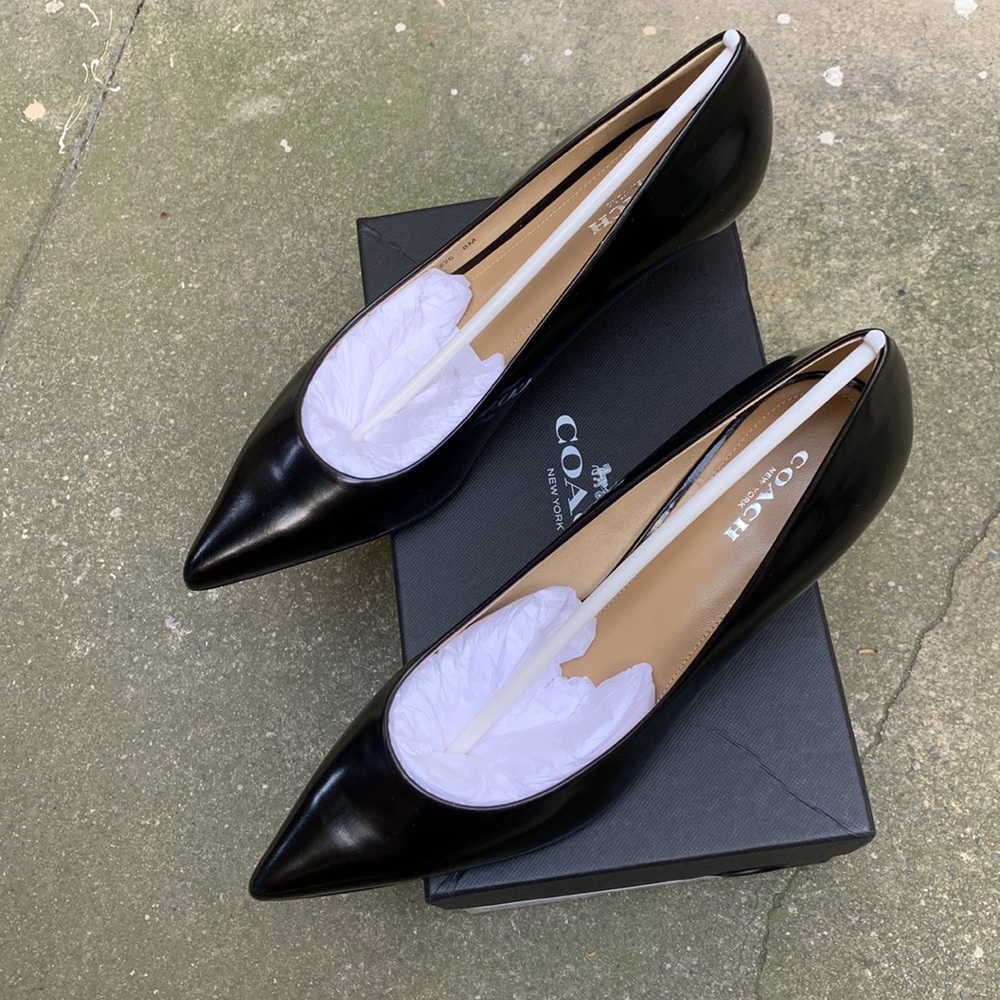 NIB - Coach Kitten Pumps